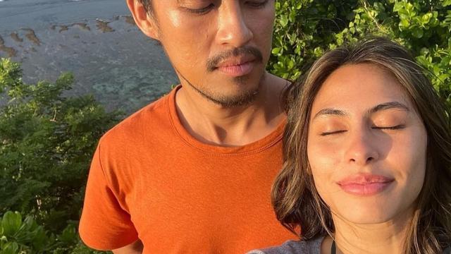 Morgan Oey dan Valerie Thomas