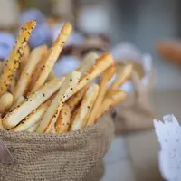 ilustrasi kue bawang/FERNANDO MACIAS ROMO / Shutterstock.com