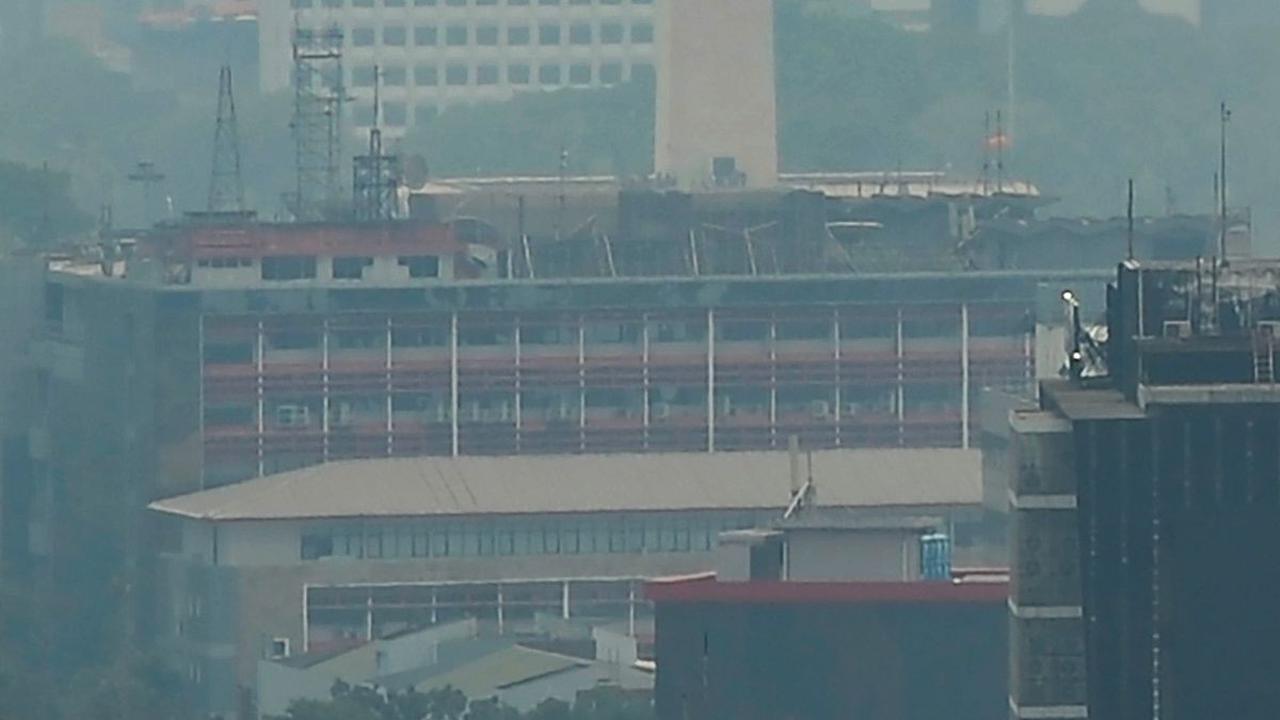 Buruknya tingkat polusi udara di Jakarta terpantau sejak pukul 09.05 WIB.<br>
