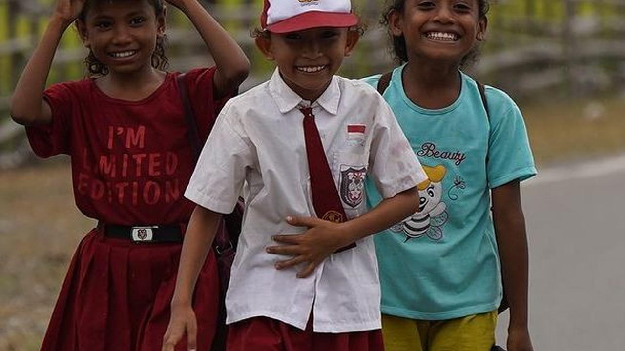 Selain itu, juga dapat membantu mengurangi nilai stunting dengan cara memberikan bantuan melalui bakti sosial kepada masyarakat yang sangat membutuhkan.<br>