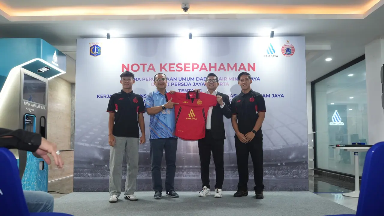 Persija Jakarta resmi menjalin kerja sama dengan Perusahaan Umum Daerah Air Minum Jaya (PAM JAYA) untuk menghadapi Liga 1 musim 2025/2026.