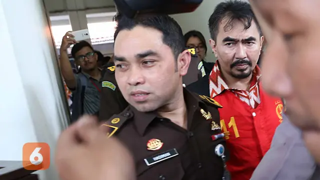 [Bintang] Gatot Brajamusti