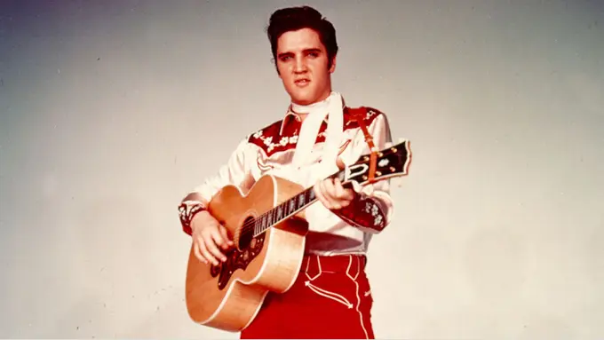 [Bintang] Elvis Presley