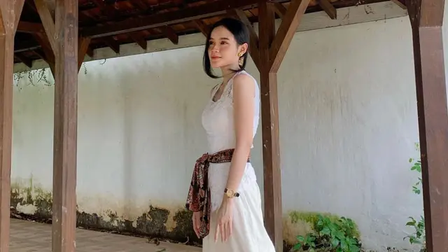 Pesona Fanny Soegiarto eks vokalis Soegi Bornean. (Dok: Instagram @fannysoegi https://www.instagram.com/p/C1zEN3MPoYX/?igsh=Y2w5bXRxN2IwOWhh)