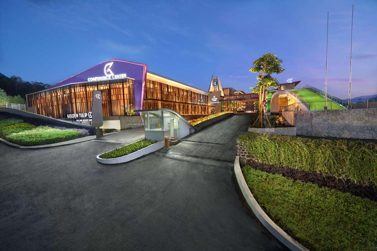 Ilustrasi Golden Tulip Holland Resort Batu