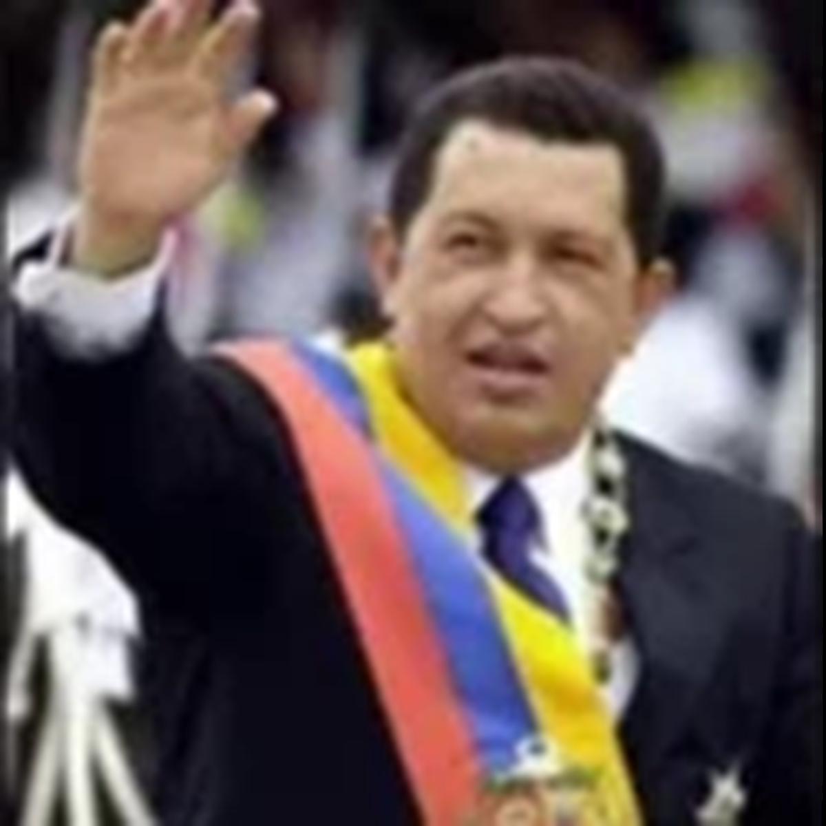 Hugo Chavez Disambut Bak  Pahlawan di Haiti