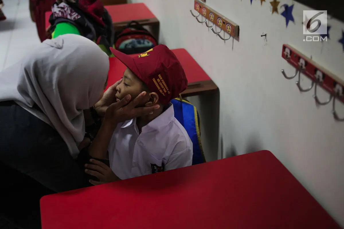Hari Pertama Masuk Sekolah