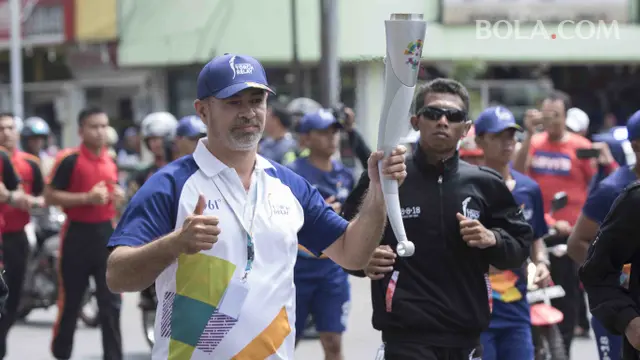 Pascal Wilmar Torch Relay Palembang