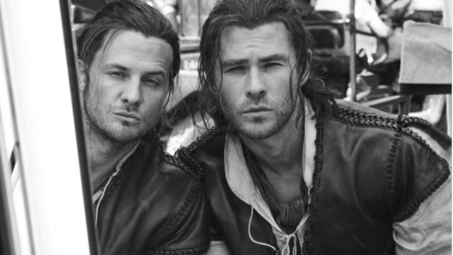 Susah Dibedakan, 8 Foto Pemeran Pengganti Ini Mirip Banget dengan Artis Aslinya