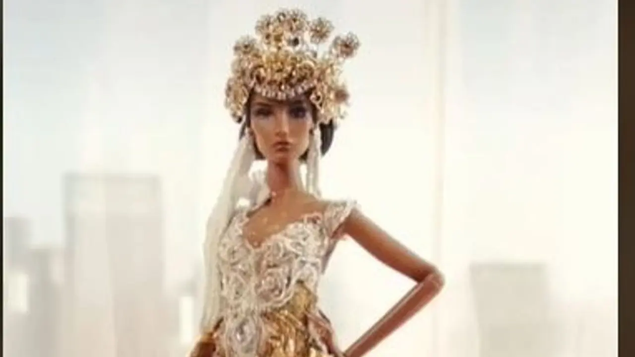 Viral Video Boneka Barbie Didandani Pakaian Pengantin Sunda