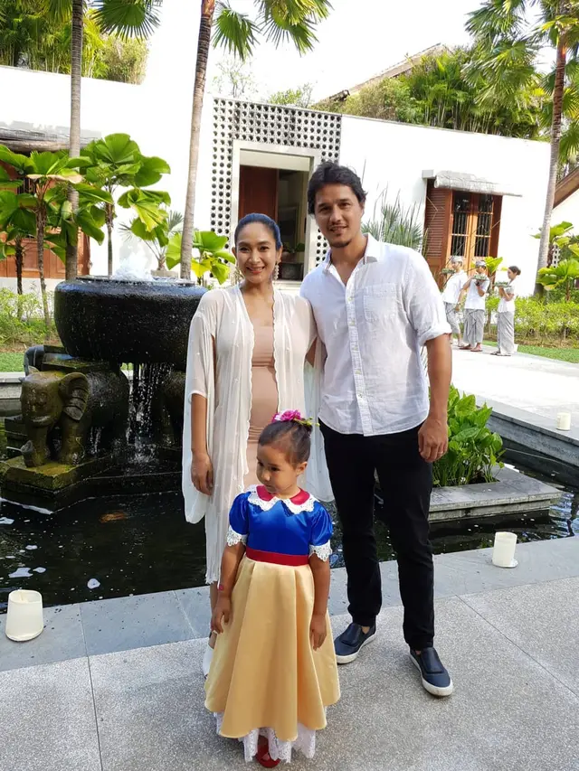 [Bintang] Happy Salma