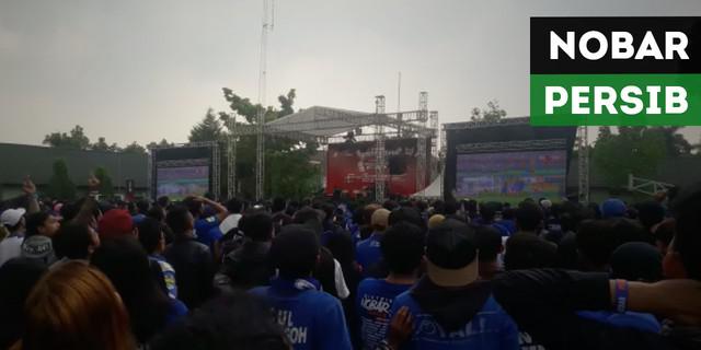 VIDEO: Bobotoh Dukung Persib Dengan Nonton Bareng