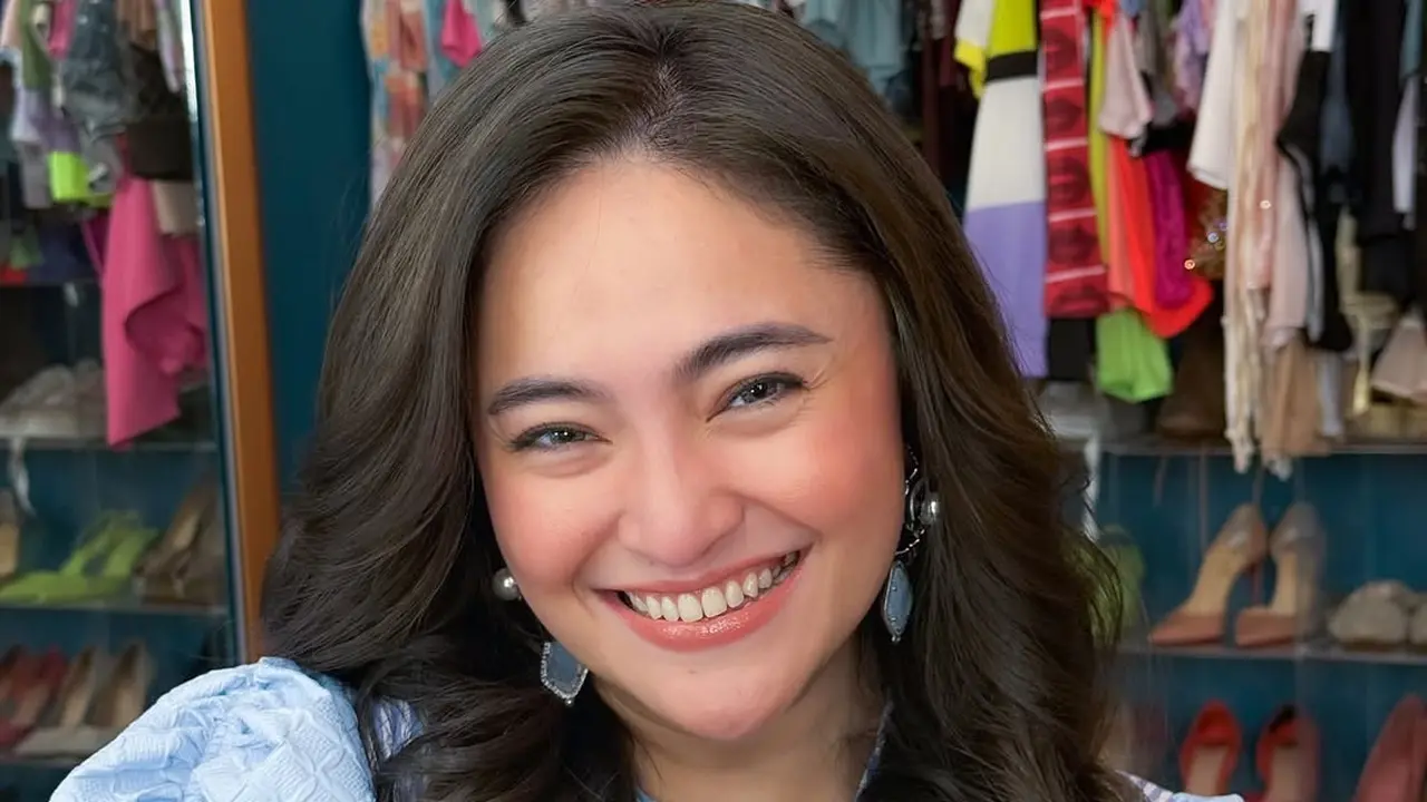 Model Warna Rambut Marshanda di 2025
