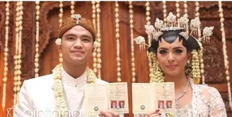 Alisia Rininta dan Novian Herbowo resmi menjadi sepasang suami istri pada Minggu, 27 Maret kemarin. Apa saja sih prosesi adat yang mereka jalankan?