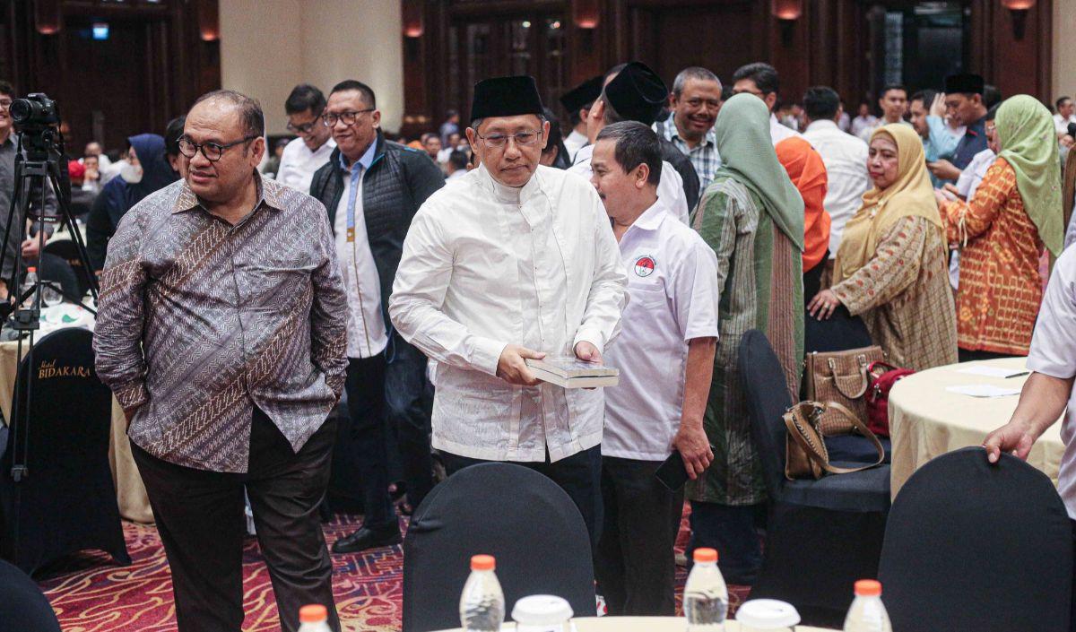 "Anas mengambil tempat di Monas untuk berpidato karena dia pernah berjanji siap digantung di situ jika terbukti mengambil uang proyek Hambalang," kata Bendahara Umum PKN, Mirwan Amir.