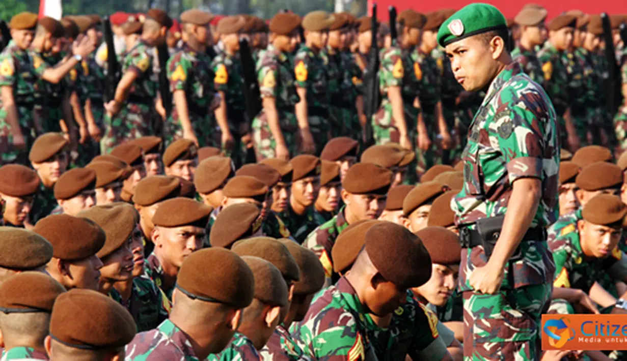 Citizen6, Magelang: Acara pengangkatan ini di pimpin oleh Direktur Pendidikan (Dirdik) Akademi TNI Brigjen TNI Agung Suaradhana, di lapangan Sapta Marga Akademi Militer (Akmil) Magelang Jawa Tengah. (Pengirim: Badarudin Bakri)