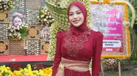 Aurel Hermansyah Pakai Kebaya Bali Hijab (Foto: Instagram @aurelie.hermansyah)