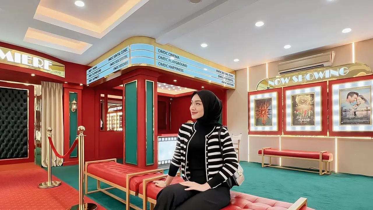 6 Gaya Padu Padan Hijab dan Celana ala Melody Prima, Modis namun Tetap Tertutup