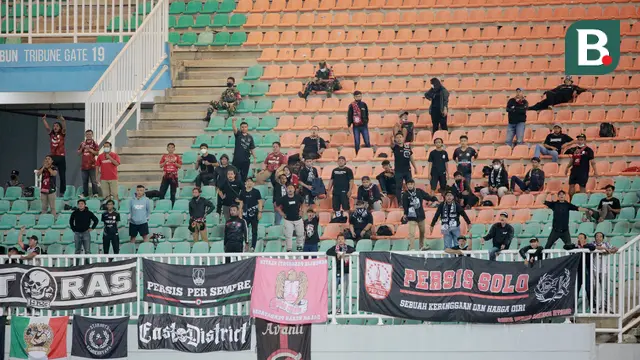 Foto: Melihat Uji Coba Kehadiran Suporter di Liga 2 Saat Persis Solo Vs Rans Cilegon FC