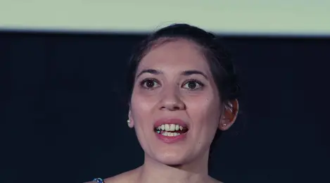 Main Warkop Dki Reborn Hannah Al Rashid Mirip Meriam Bellina Entertainment Fimela Com