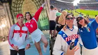 Potret Andrea Dian dan Ganindra Bimo nonton Euro di Jerman (sumber: Instagram/ganindrabimo)