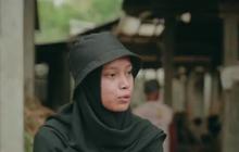 Gadis Blitar Ini Bangga Banget Jadi Petani, Bisa Sulap Kotoran Sapi Tidak Bau Busuk