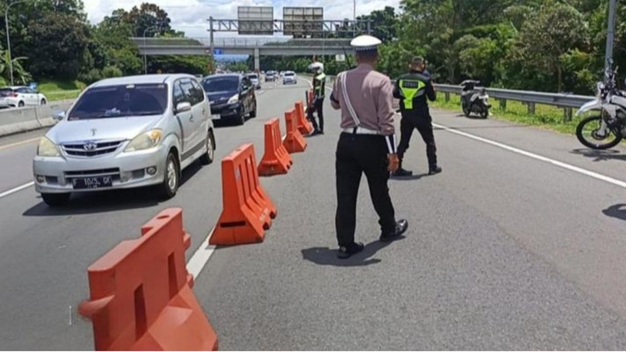 Lalu Lintas Normal, Contraflow Tol Jagorawi Arah Puncak Dihentikan
