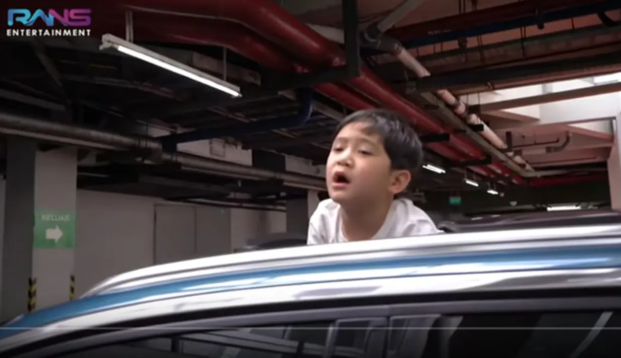 Raffi Ahmad dan Nagita Slavina (Youtube/Rans Entertainment)