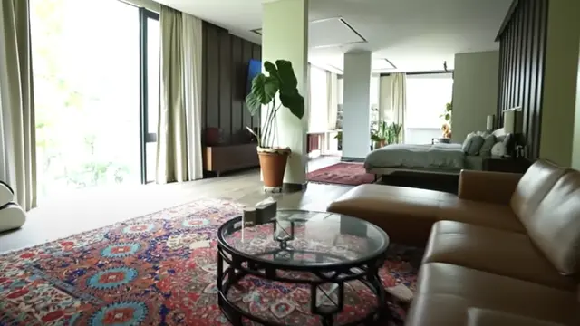 Potret Rumah Tompi (Sumber: YouTube/Taulany TV)