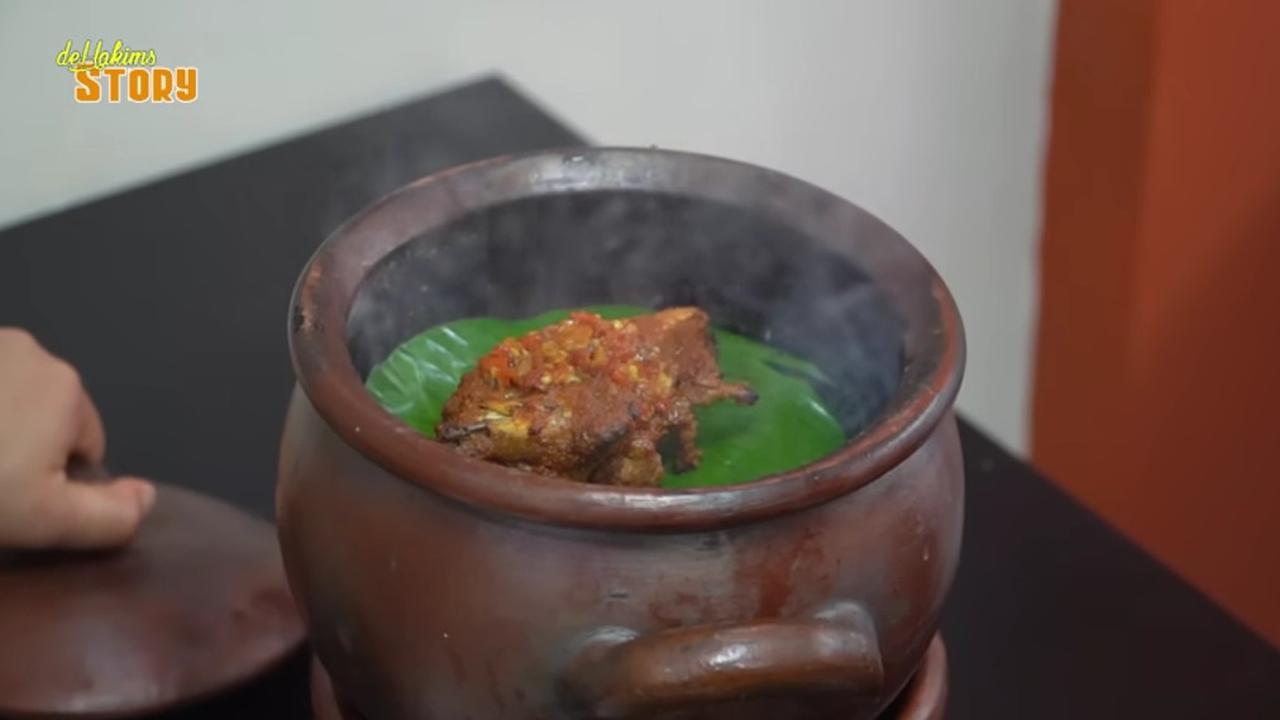 Warung Nunung di Jakarta (Foto: YouTube deHakims Story)