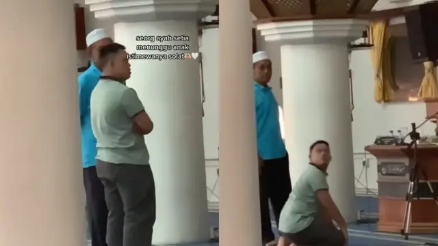 5 Momen Penyandang Disabilitas Salat Dalam Keterbatasan, Bikin Haru Warganet