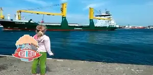 Aksi Om Telolet Om bakal tergeser dengan aksi bocah yang satu ini