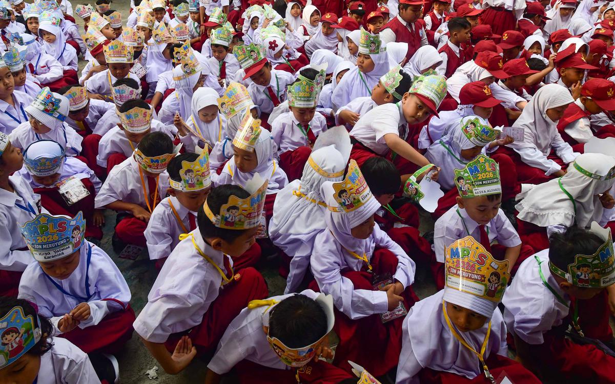 Semangat Siswa Baru Ikuti Hari Pertama MPLS