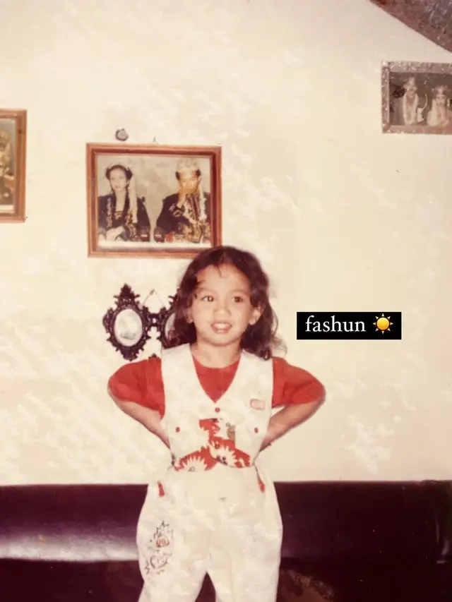 7 Potret Masa Kecil Sheila Dara Aisha Ini Tampil Judes dan Menggemaskan