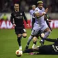 Pemain Barcelona Ferran Torres mencetak gol pembuka timnya pada pertandingan sepak bola leg pertama perempat final Liga Europa antara Eintracht Frankfurt dan Barcelona di Commerzbank Arena di Frankfurt, Jerman, Kamis, 7 April 2022. (AP Photo/Michael Probs