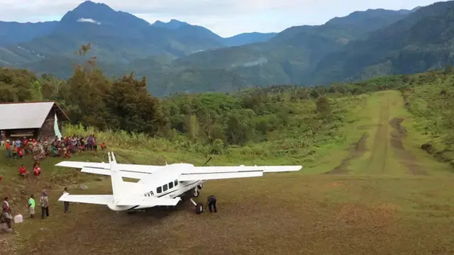 Landasan pesawat kecil di Puldama