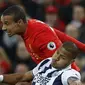 Kondisi engkel Joel Matip terus dipantau tim medis Liverpool. (Reuters/Phil Noble)