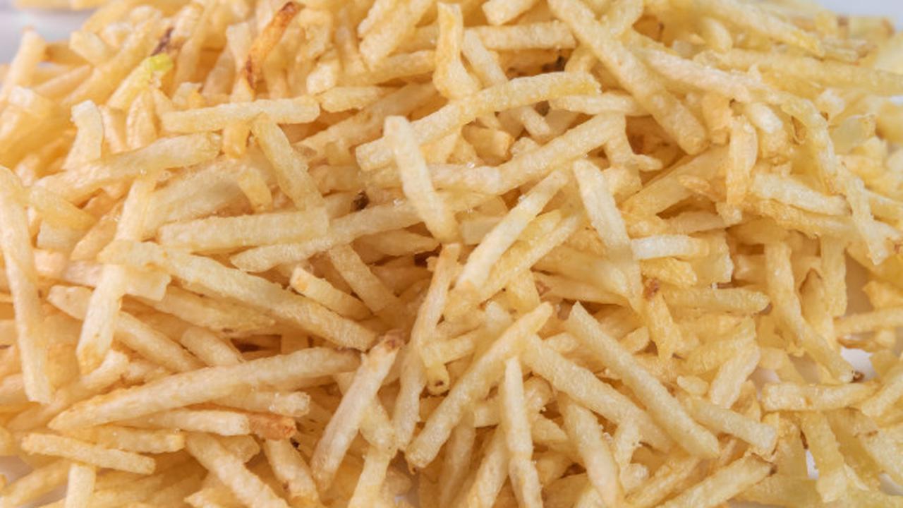 Kue stik bawang