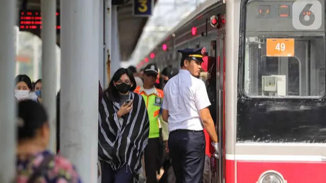 KRL Jabodetabek Beroperasi 24 Jam di Tahun Baru 2025, Dilarang Membawa Petasan