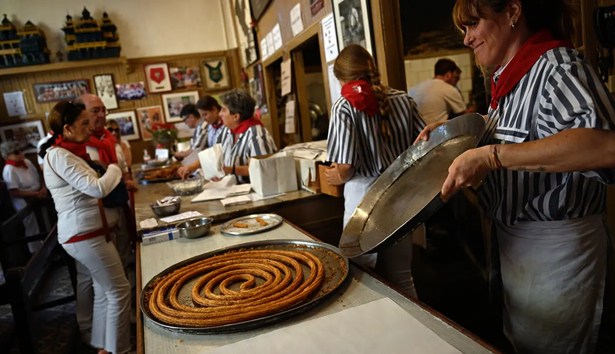 Ada banyak cara membuat churros dengan beragam varian rasa dan saus. Cara membuat churros ini pun cukup sederhana dan praktis. (AP Photo/Alvaro Barrientos)