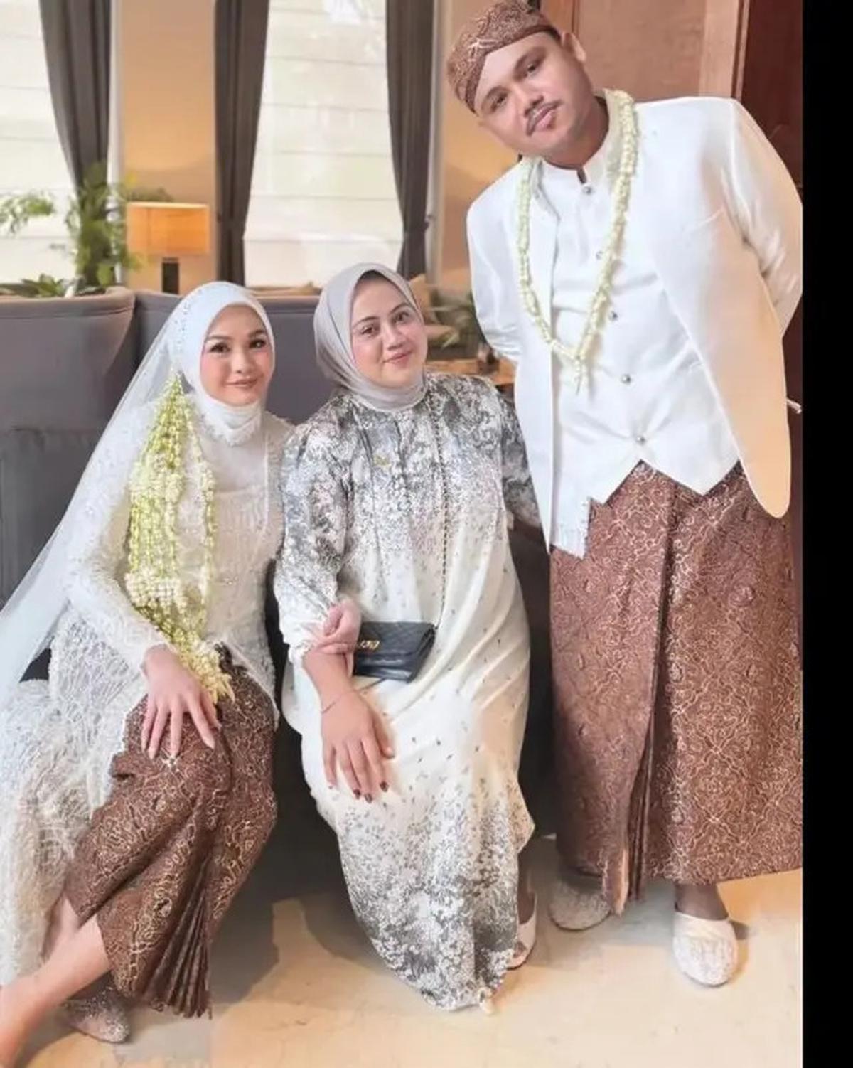 6 Potret Akad Nikah Salma Salsabil dan Dimansyah Laitupa, Digelar Tertutup Tak Tersorot