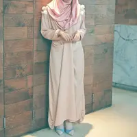 Semakin banyak selebriti beberapa tahun belakangan ini yang memutuskan untuk berhijab. Meski ada juga yang kemudian melepas lagi. Salah satu artis yang hingga kini memantabkan berhijrah adalah Alyssa Soebandono. (Instagram/ichasoebandono)