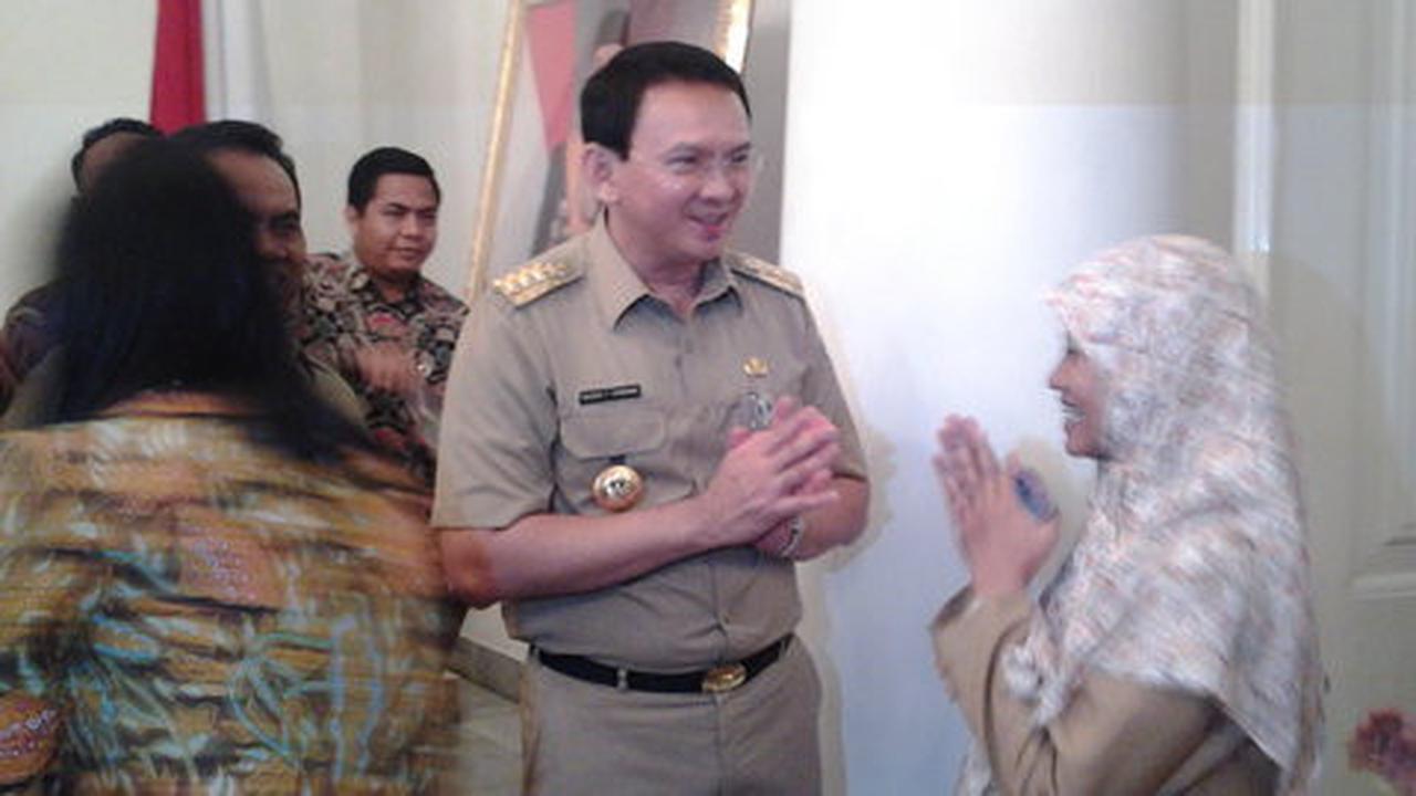 Minus Djarot, Ahok bermaaf-maafan dengan anak buah di Balai Kota