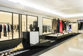 Terinspirasi dari harta karun arsip, Peter Copping memutuskan untuk menggunakan arsip yang telah menjadi identitas Lanvin selama lebih dari seabad. Bentuk geometrisnya digunakan untuk merepresentasikan lantai berpola kamar mandi pribadi Jeanne Lanvin. Didesain ulang untuk busana masa kini, kreasi ini menjembatani masa lalu, masa kini, dan masa depan melalui bentuknya yang terinspirasi oleh geometris.