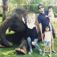 (Instagram/desta80s)