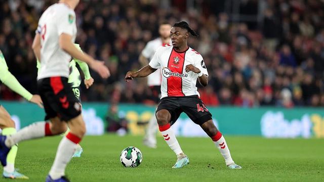 Chelsea Amankan Romeo Lavia dari Liverpool