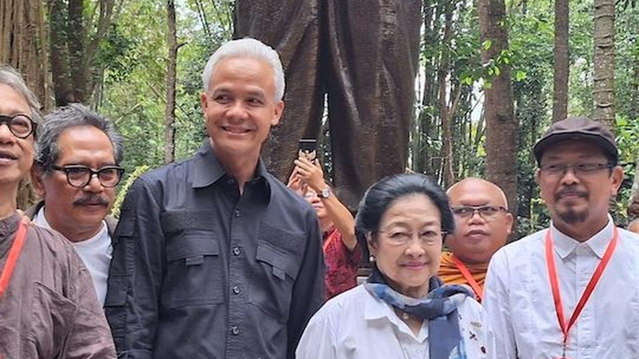 Momen Megawati Cari Ganjar Pranowo di Acara Peresmian Patung Bung Karno