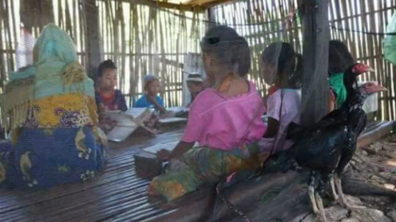 Nenek Guru Ngaji
