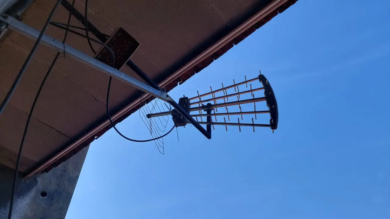 Ilustrasi TV Analog