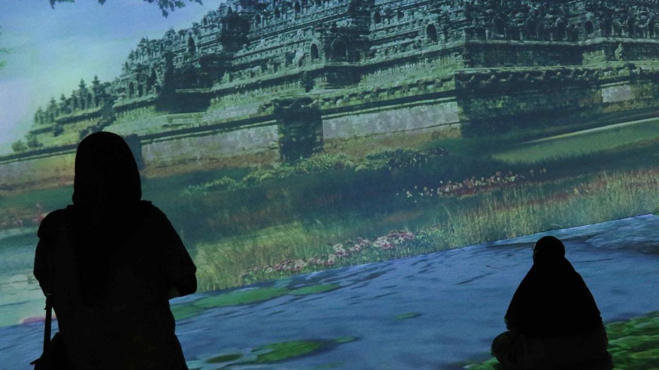 Pameran yang menghadirkan berbagai warisan budaya ditampilkan di Museum Nasional, Jakarta dalam tajuk 'The Magical Korea-ASEAN Cultural Heritage Immersive Experience'.&nbsp;<br>